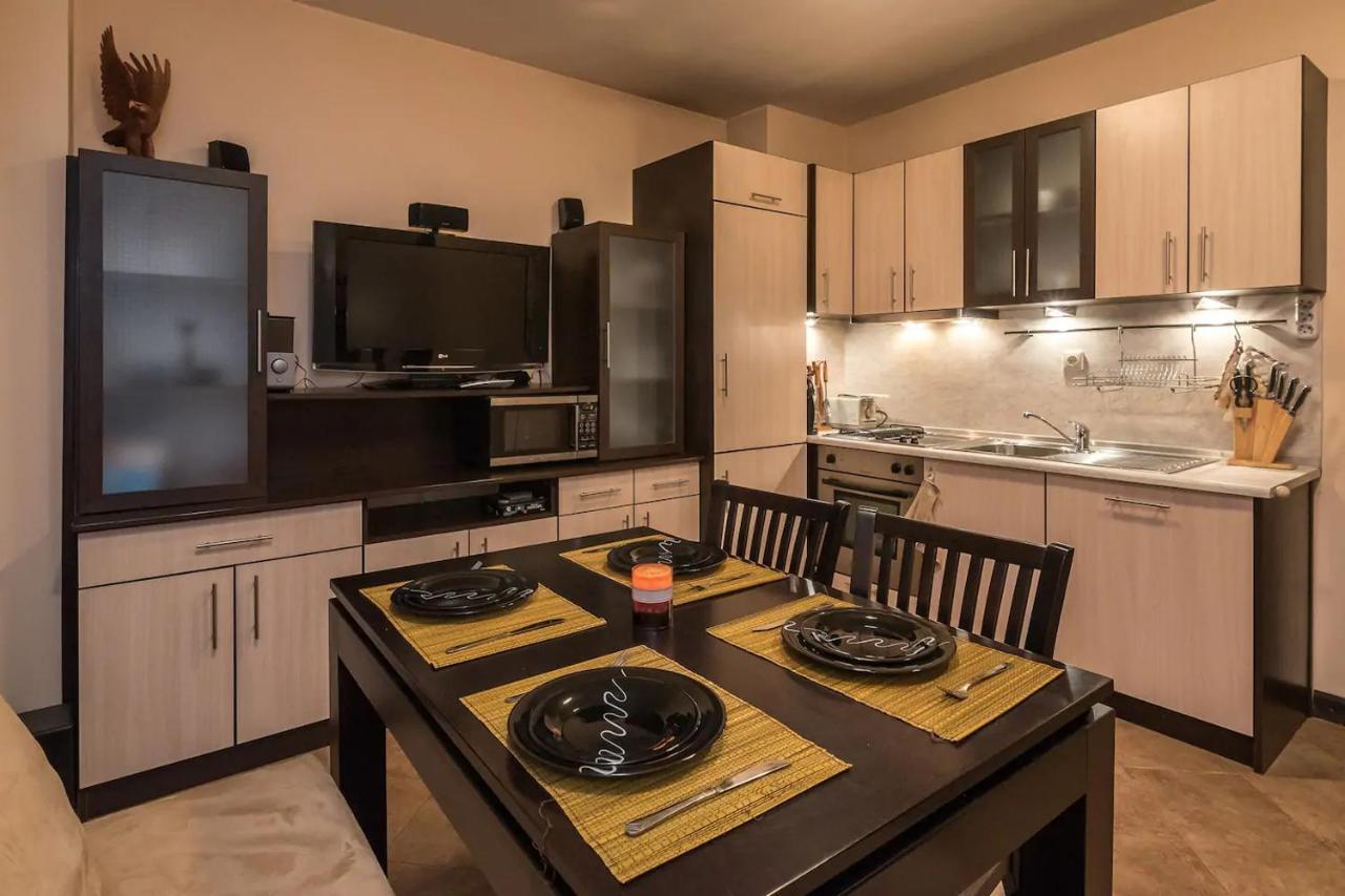 Charming, Fully-Furnished, 2-Bedroom Apartment Μπάνσκο Εξωτερικό φωτογραφία